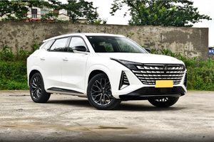 短途试驾体验长安UNI-Z PHEV：可纯电可增程，还能对外喊话！