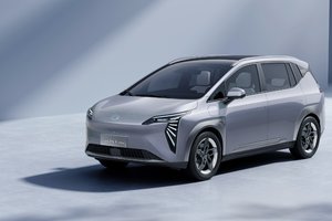 官方指导价9.98万元起，2025款AION Y Plus焕新上市