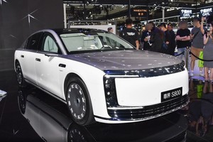 1.5T东安发动机，座椅褶皱，尊界S800能支撑百万高价吗？