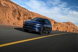吉利比亚迪蔚来狂卷旗舰SUV，“9字头”选谁才是真正大哥大？