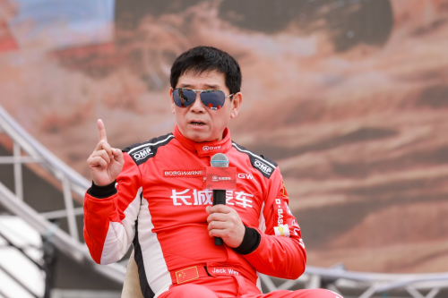 长城汽车环塔欢乐周震撼启幕 长城炮越野精神燃动西部热土