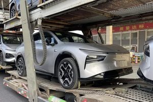 小鹏G7即将到店！296马力+702km续航，性价比吊打Model Y？