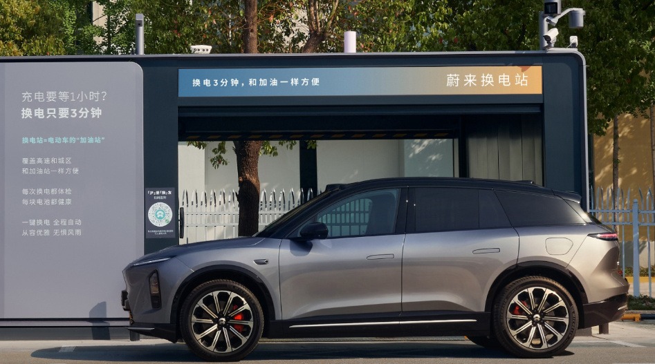 800V+华为乾崑智驾，奥迪Q6L e-tron对比蔚来ES6谁更强？