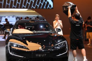 仰望U8、U7两大体验折服TVB群星，“最强神车”名不虚传！