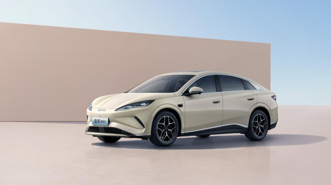 比亚迪海豹06EV上市10.98万起，续航545km还有天神之眼C