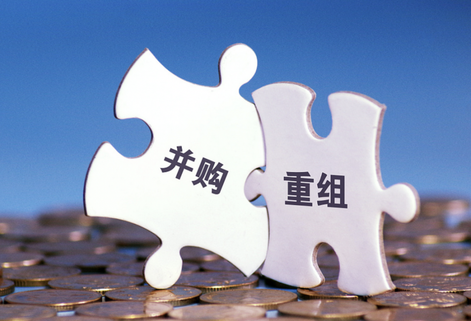 没有了唇枪舌剑，2025年重庆汽车论坛变得有些不一样!