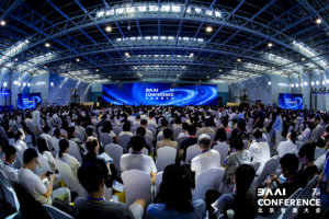2025北京智源大会闭幕 | 黄铁军：构建物理智能体，类脑方法开启具身智能新范式