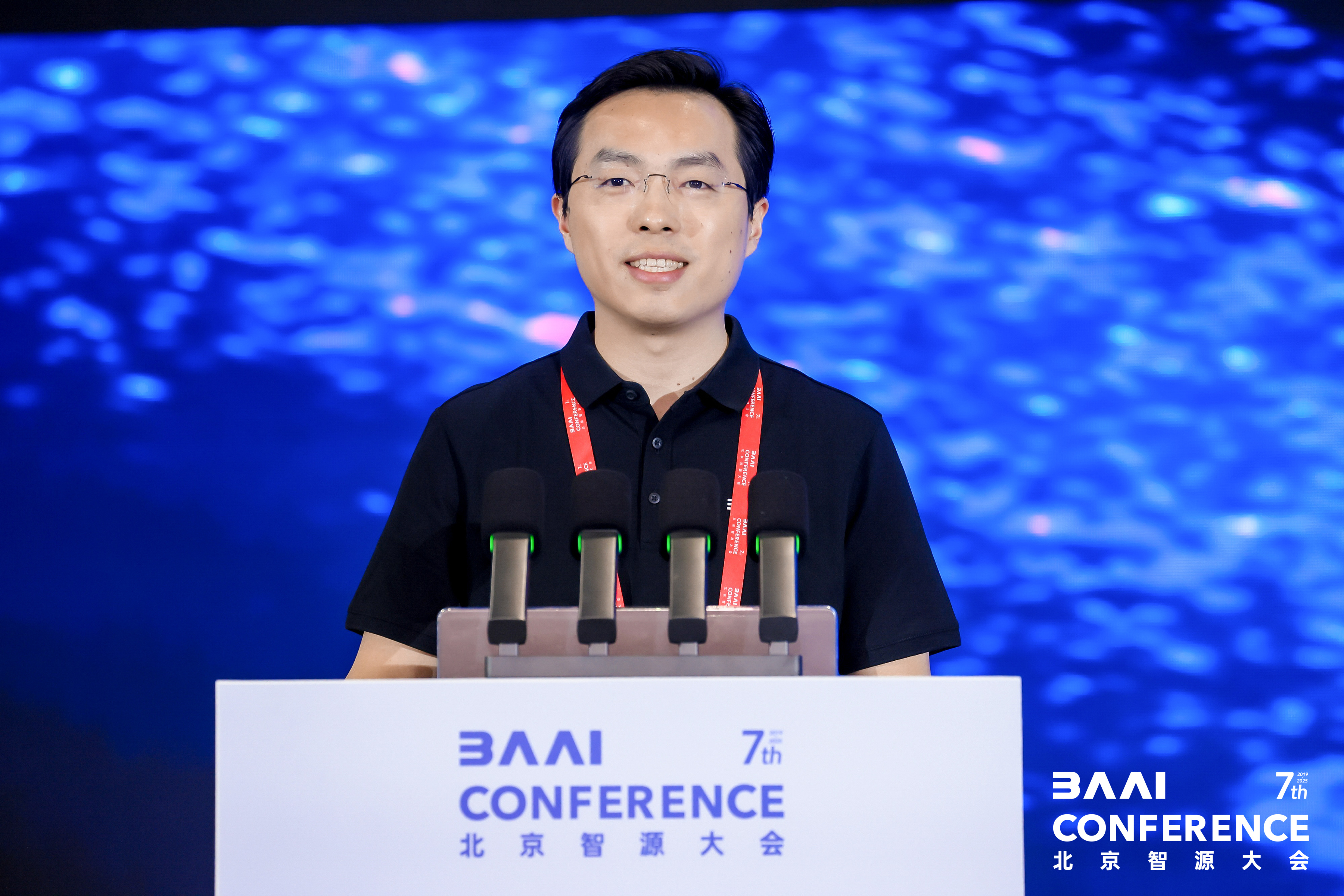 智源发布“悟界”系列大模型，解码物理世界交互新范式