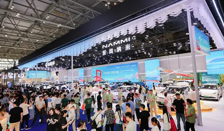 东风三大自主新能源品牌登陆重庆车展 三款新车+豪礼燃动山城