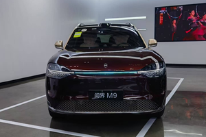 问界M9交付破20万辆！车界“顶流”是如何炼成的？