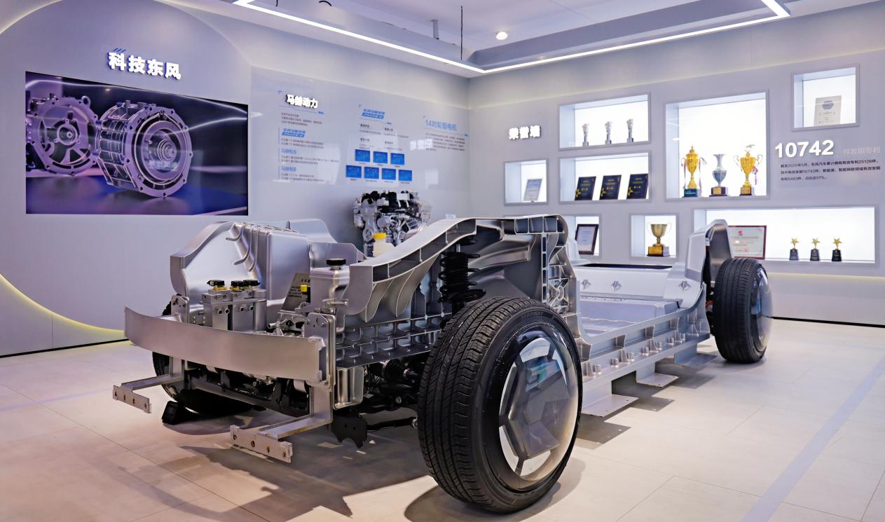 东风三大自主新能源品牌登陆重庆车展 三款新车+豪礼燃动山城