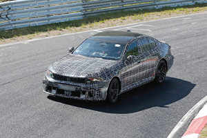 2028款宝马M5细节曝光：4.4L双涡轮增压+曲面连屏 外观也大调整