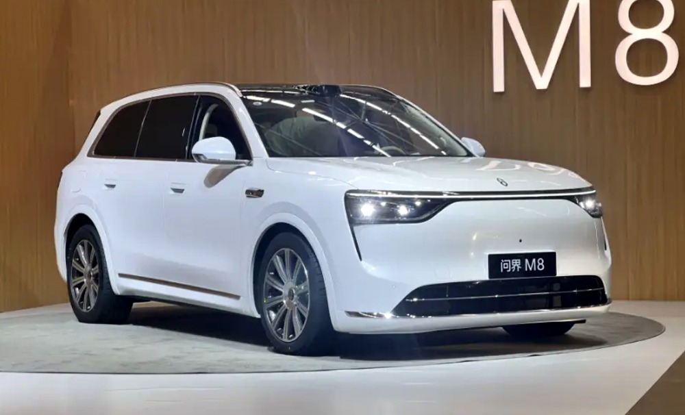 月销升至12116台，问界M8，压制问界M7崛起的拦路石？