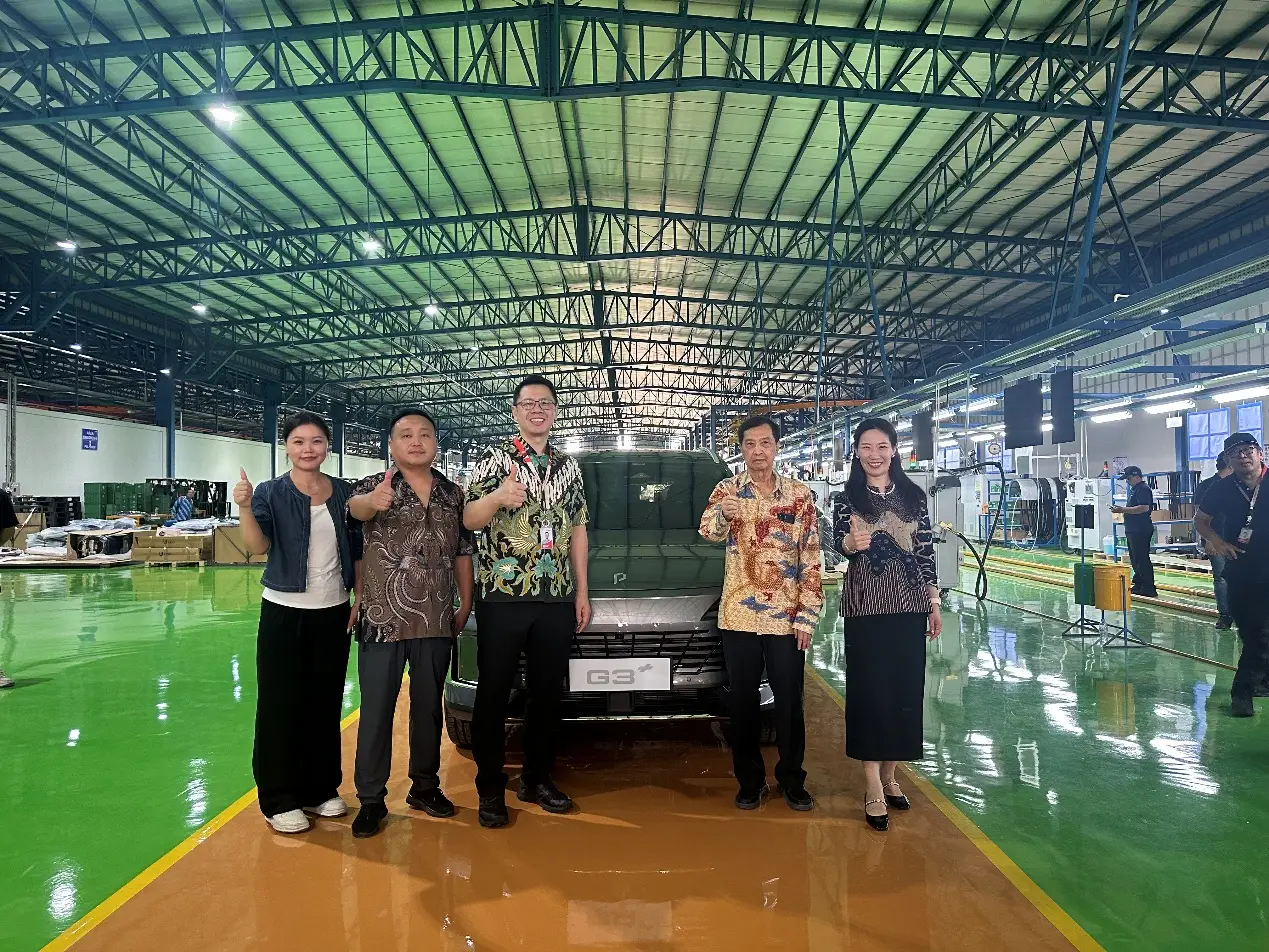 创维汽车印尼KD工厂首台本地化生产POLYTRON G3系列新能源车下线，开启东南亚新能源新征程