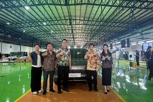 创维汽车印尼KD工厂首台本地化生产POLYTRON G3系列新能源车下线，开启东南亚新能源新征程