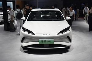 比亚迪海豹06 EV上市：10.98万起，全系标配天神之眼C