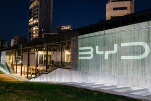 不拉踩是底线！比亚迪以技术为尺、量产为锚，拒绝透支性营销