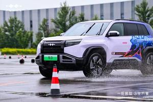 颠覆想象！方程豹钛 3 长春试驾，重新定义出行新方式