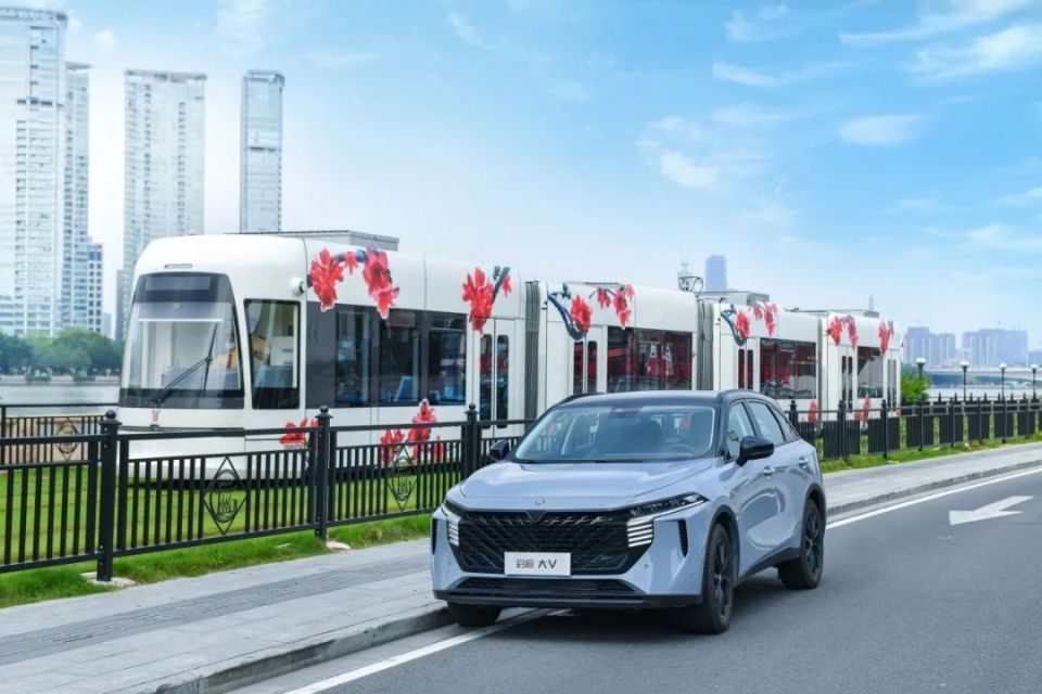 品智出行6.98万起，2026款启辰大V焕新登场