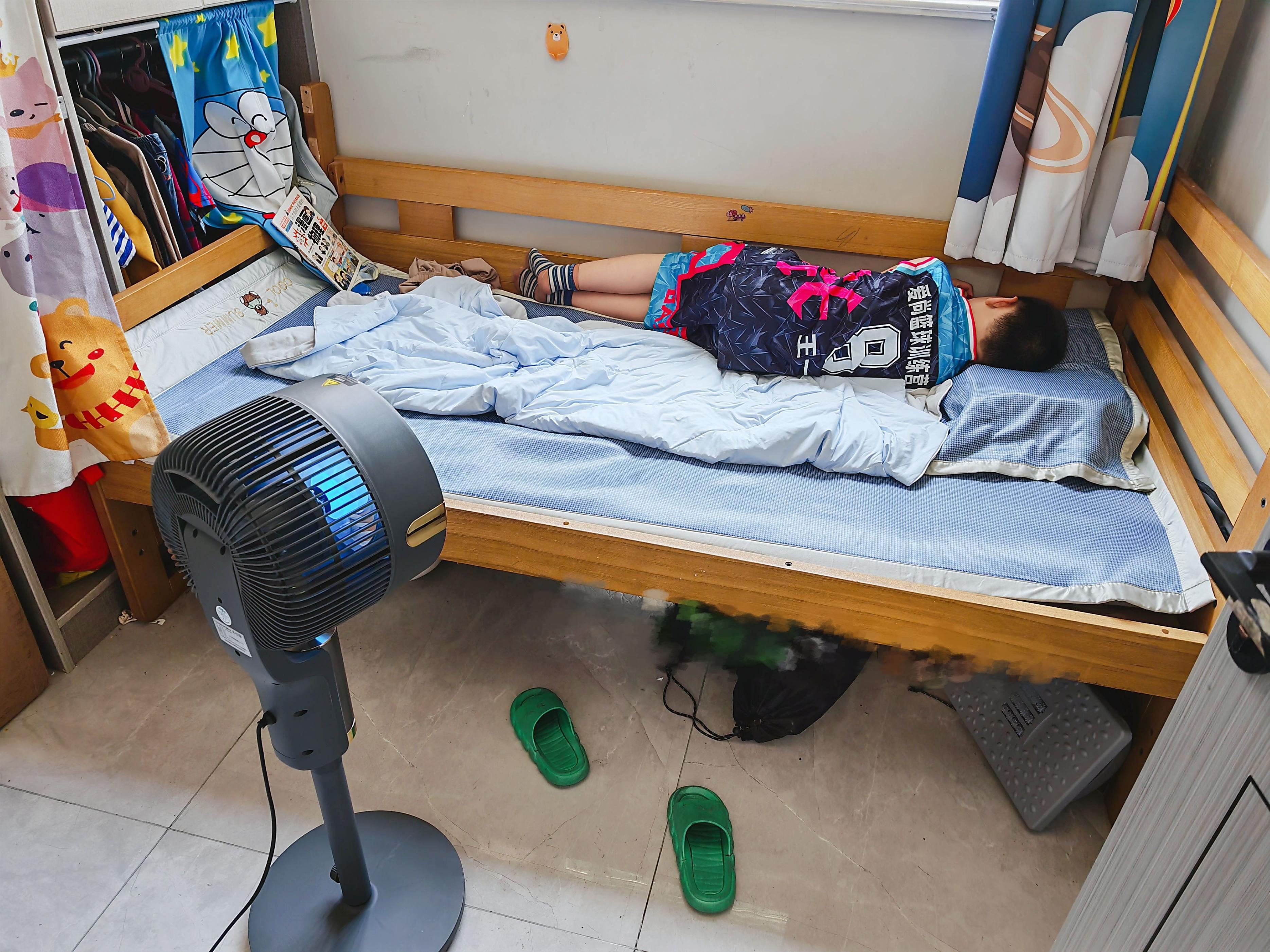 挑战闷热！死磕5大飓风黑科技快速换气，母婴级降尘，宫菱循环扇测评