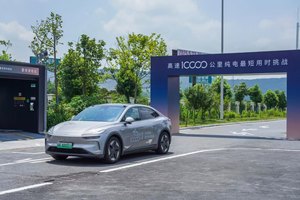 蔚来建成1000 座高速公路换电站，乐道L60完成10000公里挑战！