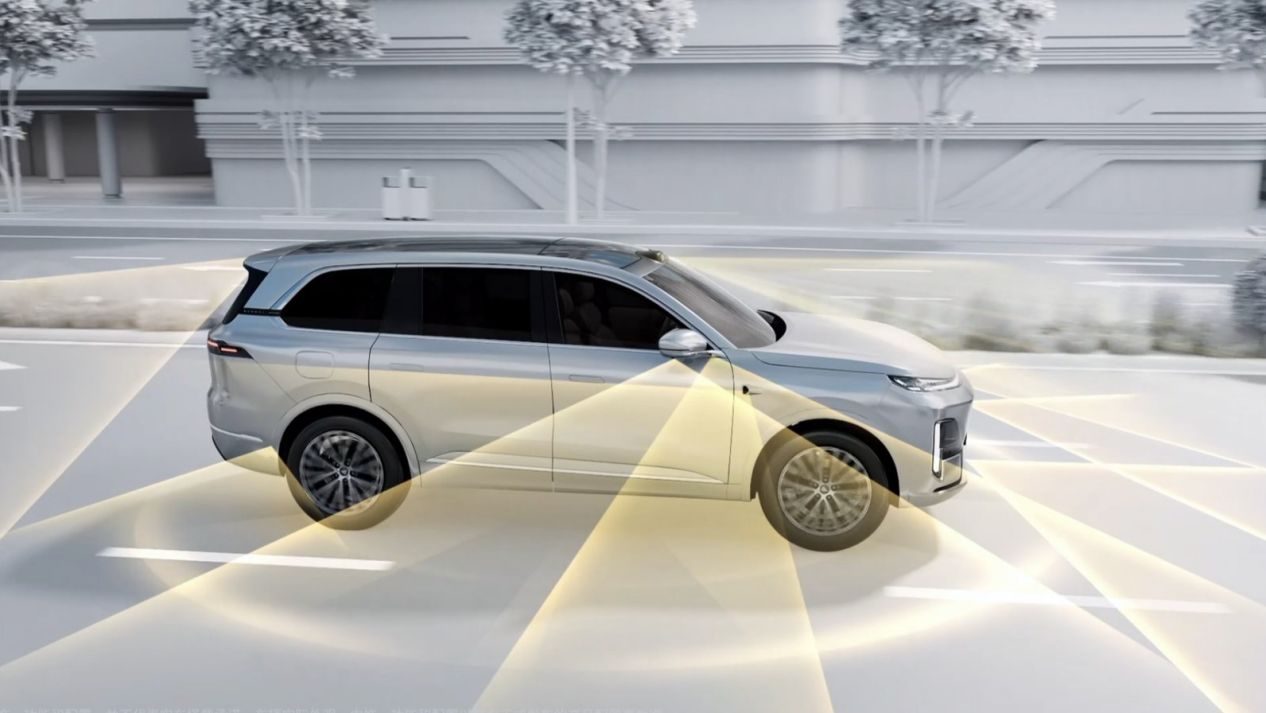 “精智消费”的风刮到了大六座SUV，深蓝S09是如何制胜领克900的？