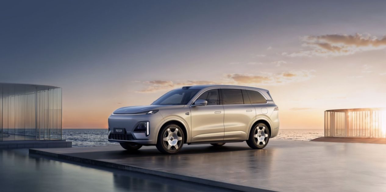 “精智消费”的风刮到了大六座SUV，深蓝S09是如何制胜领克900的？