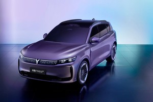 岚图FREE+正式上市21.99万起 搭最新华为全家桶送4.6万权益
