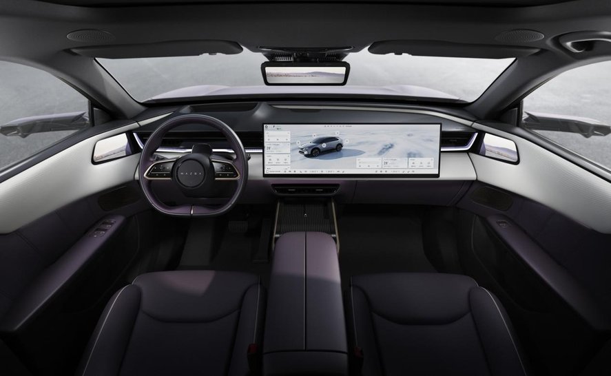 MAZDA EZ-60北国首秀 长安马自达携电动化阵营亮相2025长春车展