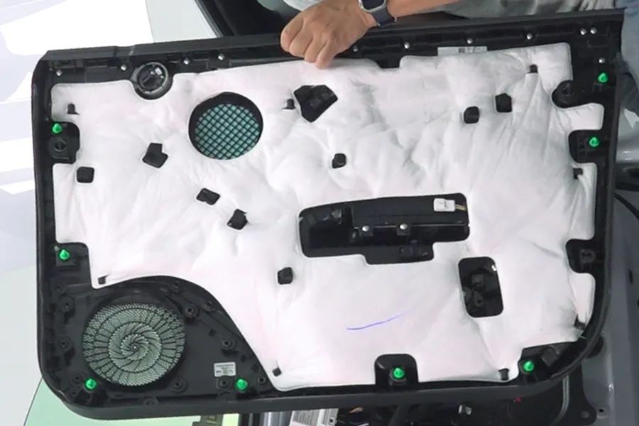 极氪007GT拆车：对原创多一分尊重！中国汽车就多一分进步！