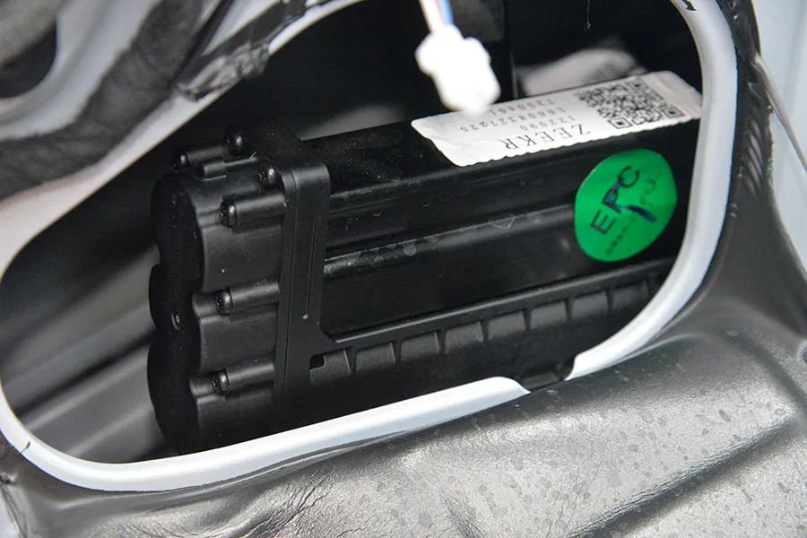 极氪007GT拆车：对原创多一分尊重！中国汽车就多一分进步！