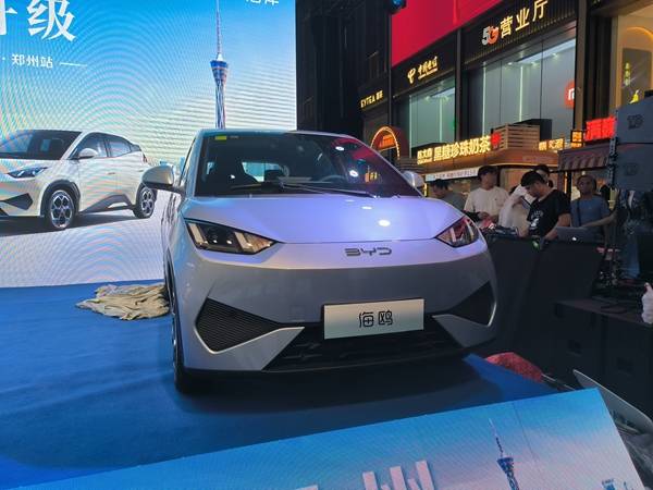 家载美好 自在升级 海豹06DM-i旅行版&海鸥自在版郑州上市