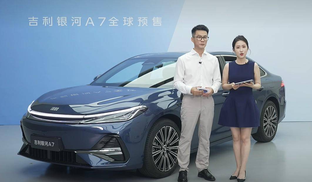 堵车变SPA，语音控全车！银河A7的“全能”，10.38万起就能拥有
