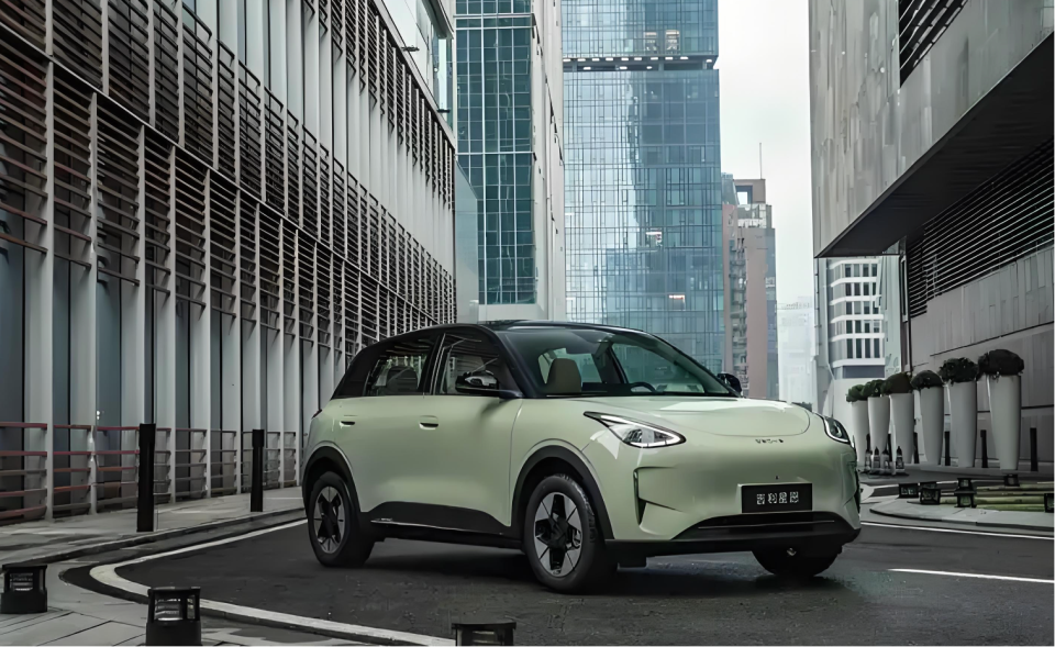 轿车稳、SUV火、MPV新，2025上半年细分领域透视！