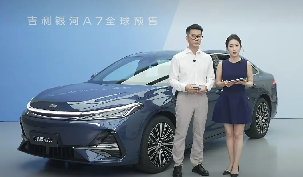 10.38万起的家轿新标杆，银河A7如何让百万级舒适触手可及？