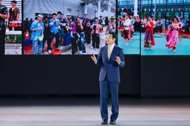 比亚迪泰国第9万辆新能源汽车交付暨泰国工厂一周年!
