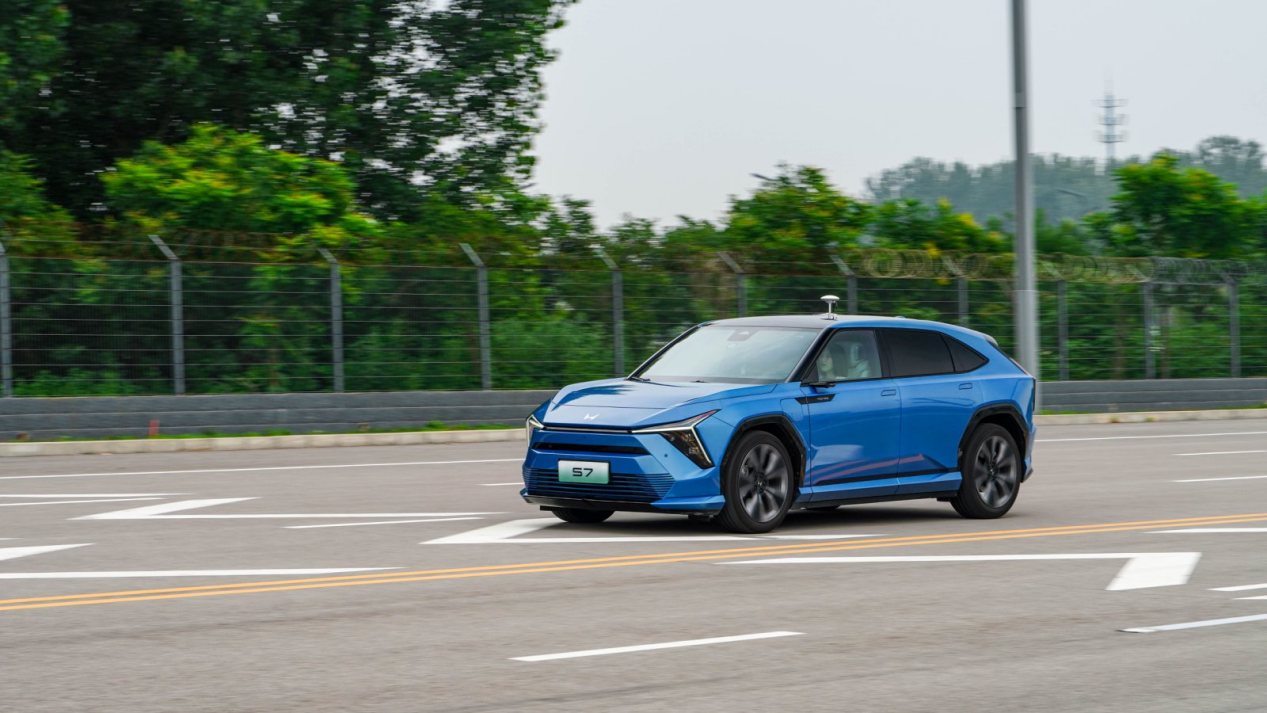鉴定热门高端纯电SUV，从东风本田S7到Model Y，谁能真正克服晕车？
