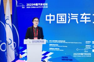 探索路径，构建生态 “中国汽车文化的创新与发展“论坛圆满落幕