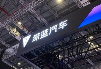 “家里家外”全能选手，深蓝S09 /领克900谁更胜一筹
