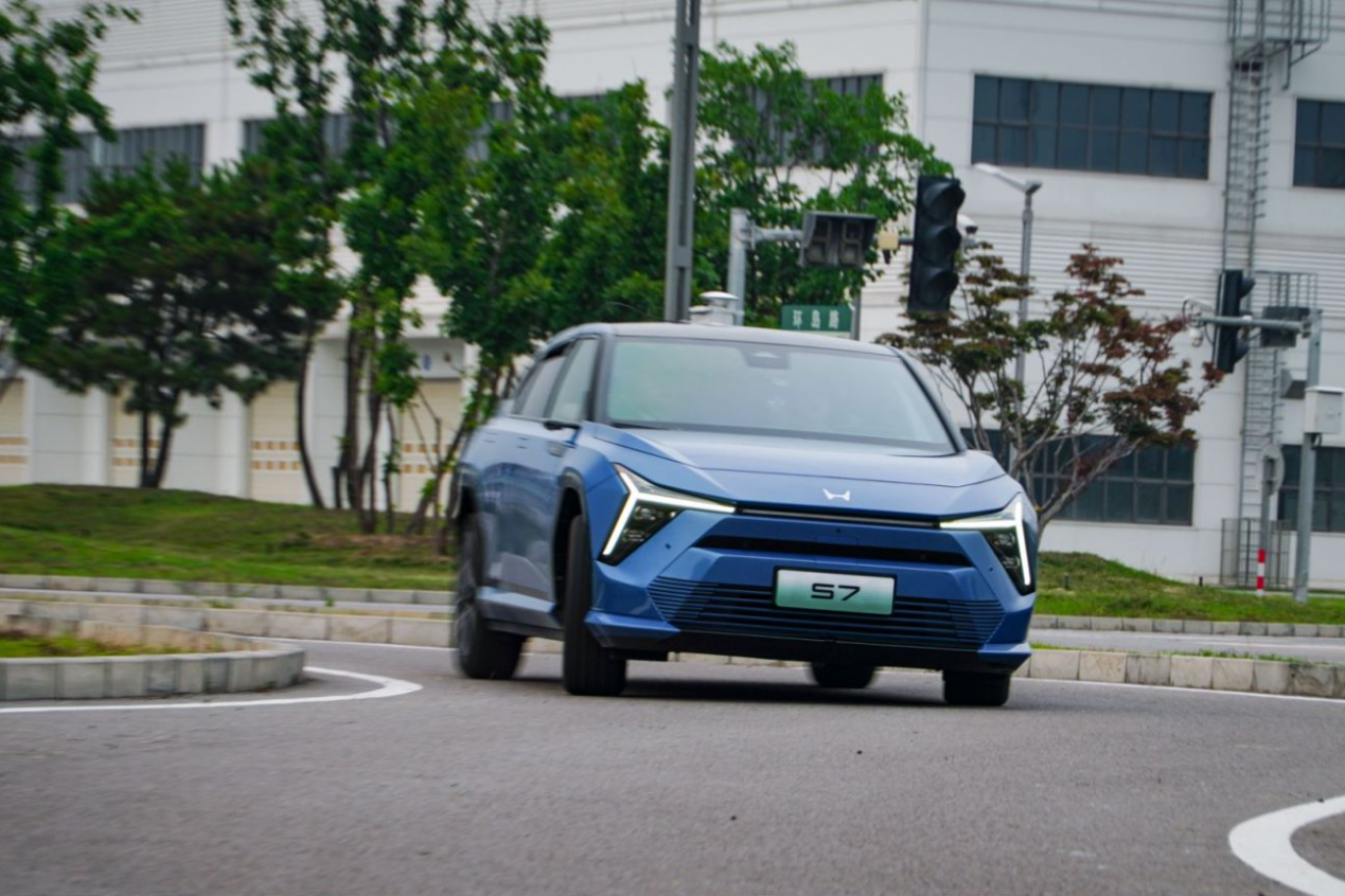 鉴定热门高端纯电SUV，从东风本田S7到Model Y，谁能真正克服晕车？