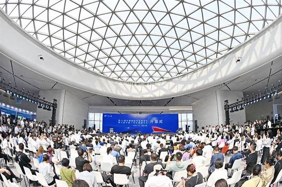第七届一汽红旗嘉年华盛大启幕 好车+好价 “红”动汽车城