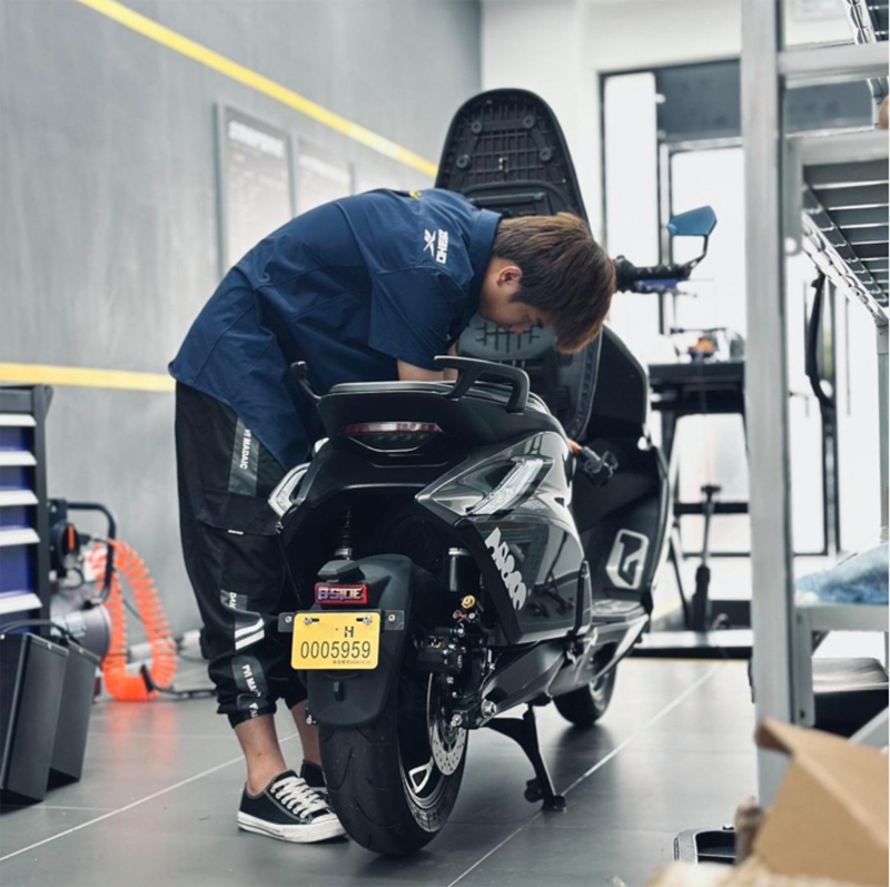 长城造V8发动机是不是逆势而为，造摩托只是魏建军的情怀吗？