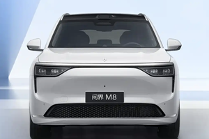 问界M8纯电续航705km，必然绕不开和理想i8竞争