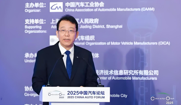 广汽半年报巨亏，冯兴亚如何力挽狂澜？丨壹观察