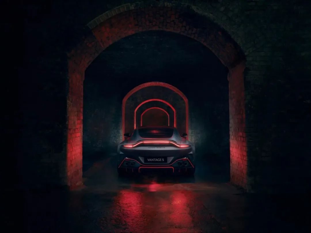 【E汽车】阿斯顿・马丁在英国盖顿发布全新Vantage S