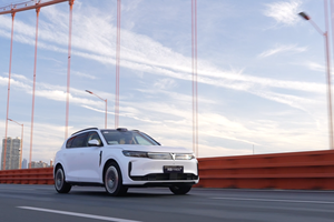 25 万级 SUV 价值重构者：岚图 FREE+凭什么让同级竞品倍感压力？