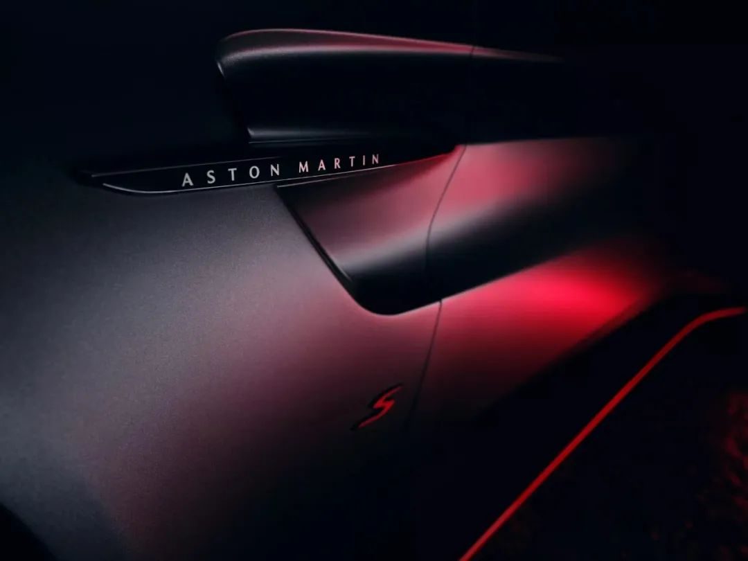 【E汽车】阿斯顿・马丁在英国盖顿发布全新Vantage S