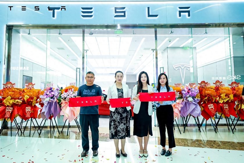 特斯拉冰城又开体验店，不惧严寒的新能源品牌穿透区域市场壁垒。