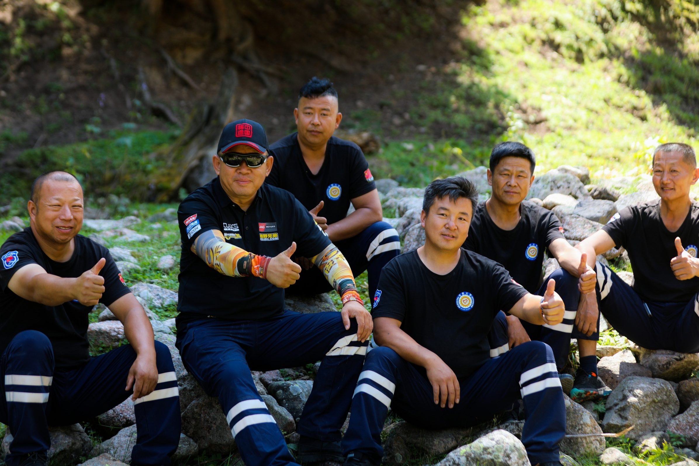 阿勒泰爆火的背后：北屯救援队“老顽童”钢铁守护15年
