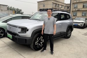 2024款深蓝G318四驱舒享版，4000多公里准新车，值多少钱？